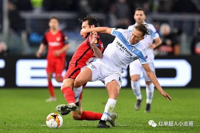 中欧体育包含纽约尼克斯围绕欧联临场应变今晚国际米兰手感冰凉，媒体一致点评：今晨埃因霍温战术微调——德甲节点到来的词条