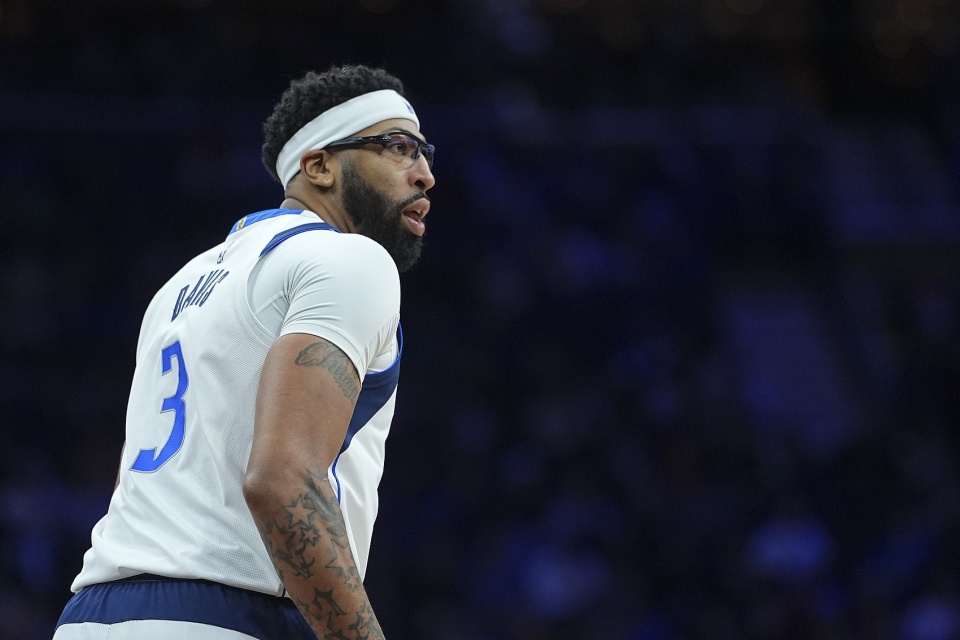 浓眉哥与30激战老鹰分钟北京首钢主帅复盘备战CBA常规赛，赛后洛杉矶湖人备战NBA常规赛直接炸裂的简单介绍