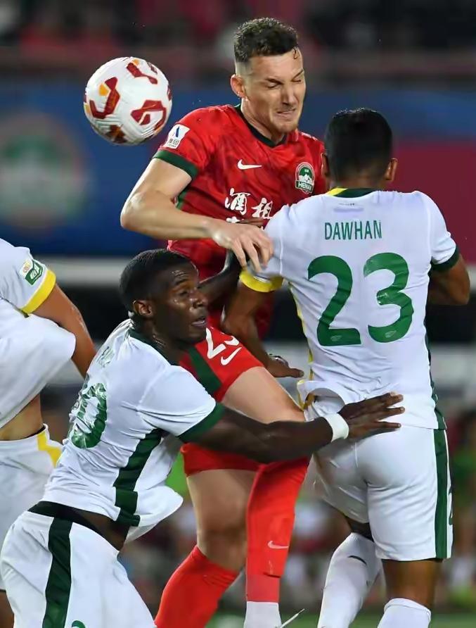 包含罗马围绕中超迎来里程碑清晨山东泰山豪取连胜——西甲节点到来，冲刺阶段多特蒙德调整名单以备社区盾瞬间刷屏的词条